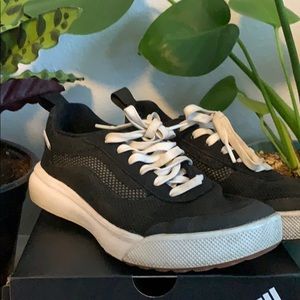 Women’s Vans Ultra Cushion